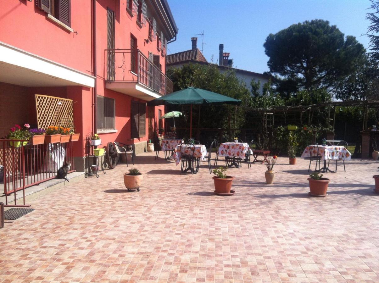 Agriturismo E Az. Agricola Ma.Mi Sale Exterior foto
